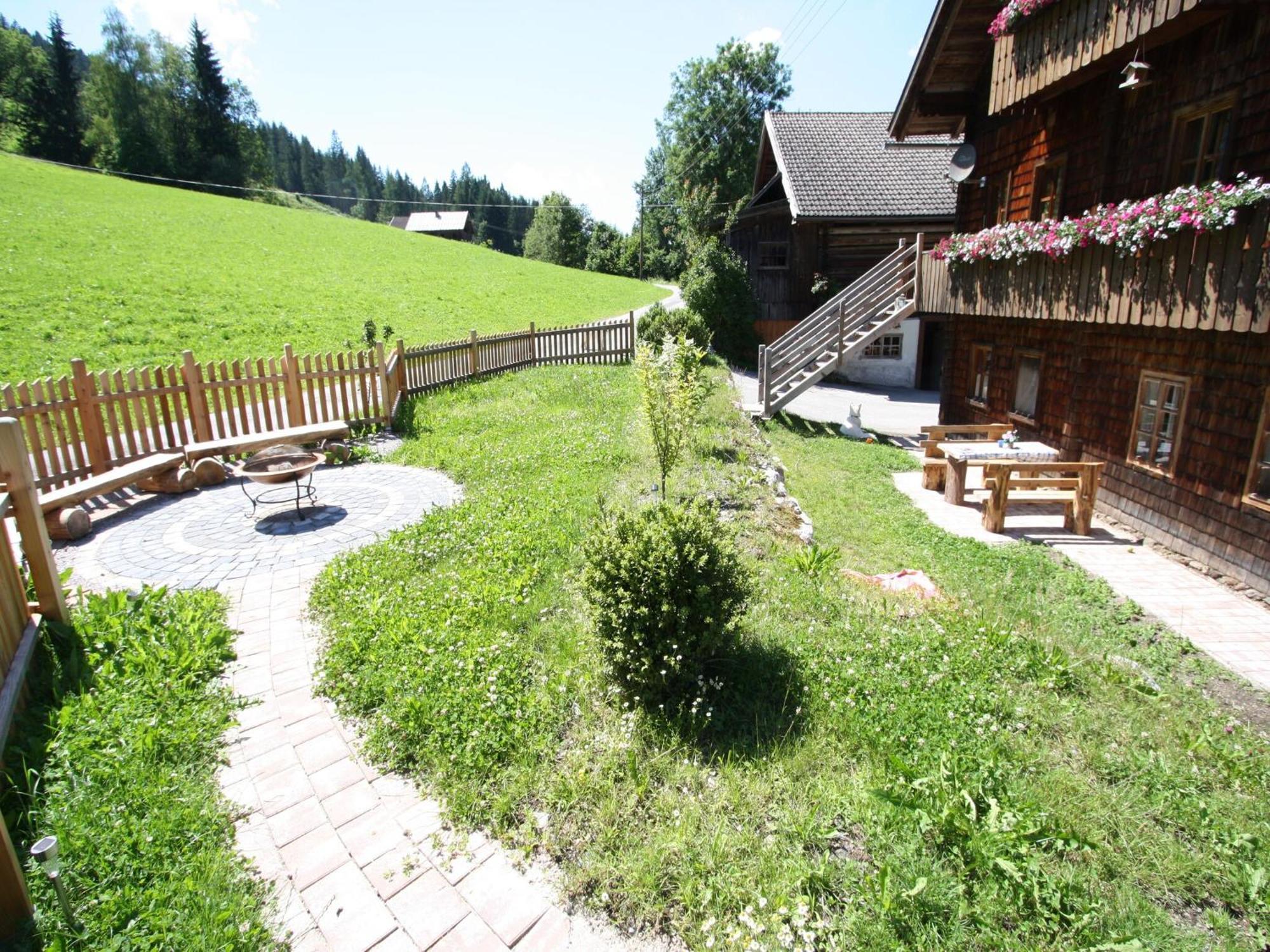 Sprawling Mansion Near Ski Area In Salzburg Eben Im Pongau Luaran gambar